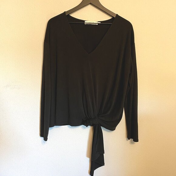 ASTR The Label Black Oversize Top with Front Tie - Large - Picture 1 of 3